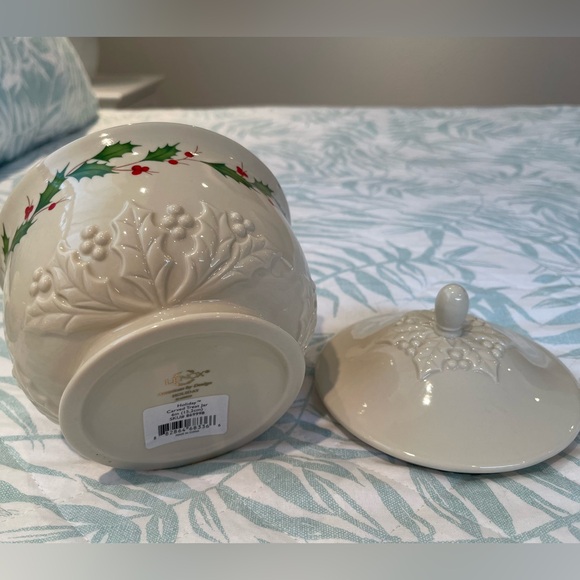 Lenox Holiday Set (NWT/NWOT - orig boxes "NOT" included) --- Retail value $600+ - Picture 7 of 15